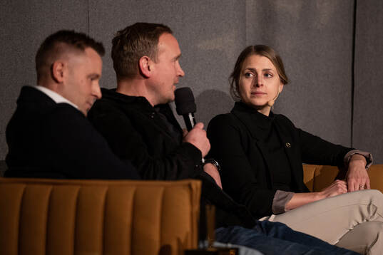 Jenny Holm i paneldiskussion