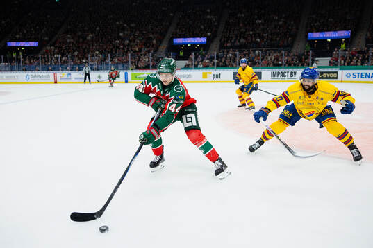 Frölundas Noah Dower Nilsson och Djurgårdens Oliver