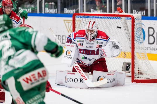 Timrås målvakt Jacob Johansson vid 1-1 målet