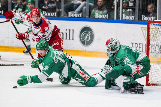 Timrås Eddie Genborg och Rögles Lukas Ekeståhl-Jonsson