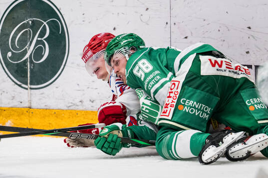 Timrås Erik Walli Walterholm och Rögles Filip Johansson