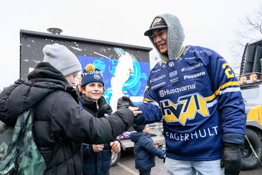 HV71s Jonathan Ang