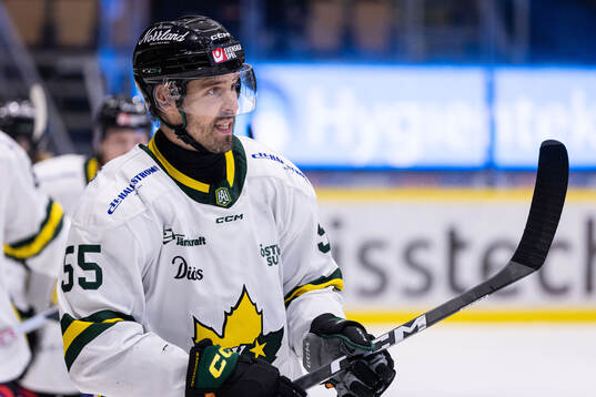 Östersunds Linus Videll jublar