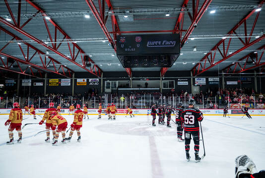 Spelarna värmer upp