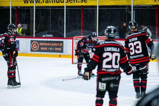 Nybros Miikka Pitkänen, Hugo Gabrielson, Juho Liuksiala