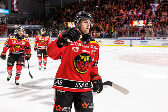 Luleås Jesper Sellgren jublar
