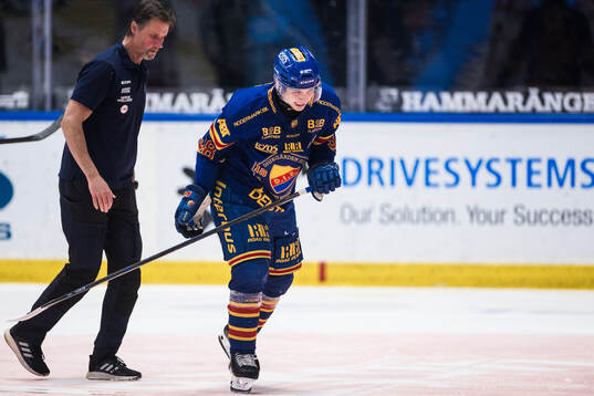 Djurgårdens Victor Eklund har ont