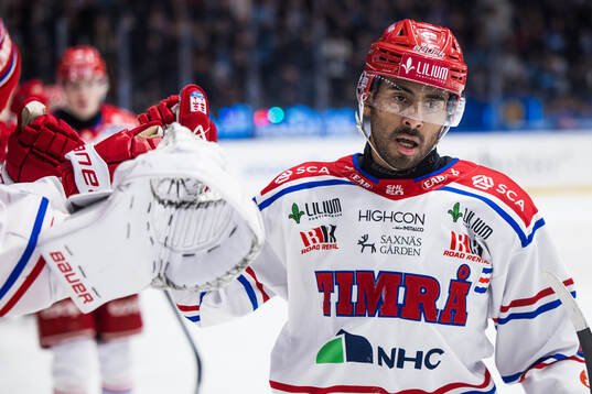 Timrås Jeremy Boyce-Rotevall jublar