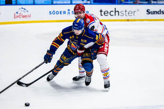 Djurgårdens Håvard Salsten och Timrås Emil Pettersson