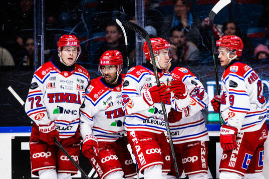 Timrås Jeremy Boyce-Rotevall jublar