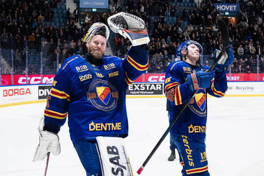 Djurgårdens målvakt Magnus Hellberg jublar