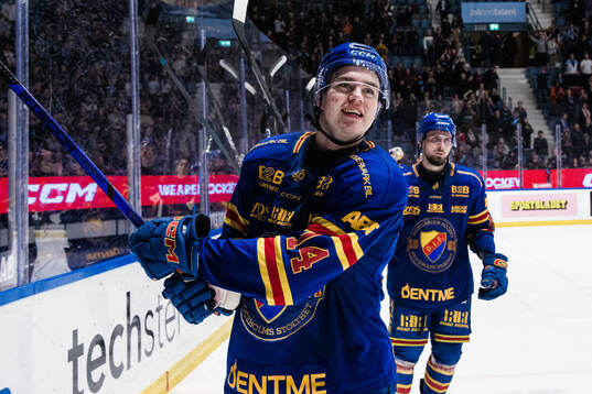 Djurgårdens Anton Frondell jublar