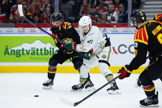 Brynäs Johan Larsson och Frölundas Jere Innala