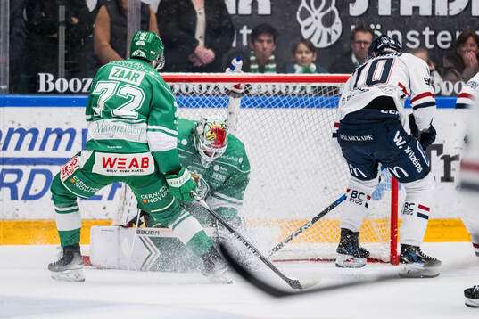 Rögles Daniel Zaar och målvakt Arvid Holm och Linköpings