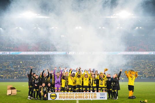 Players of Lillestrøm celebrates with the trophy