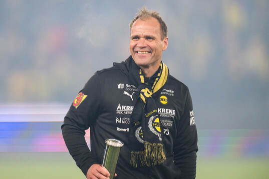 Head coach Hans Erik Ødegaard of Lillestrøm celebrates