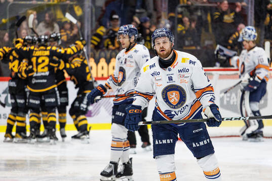 Växjös Lucas Elvenes deppar
