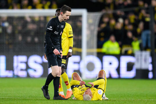 Ruben Gabrielsen of Lillestrøm in pain