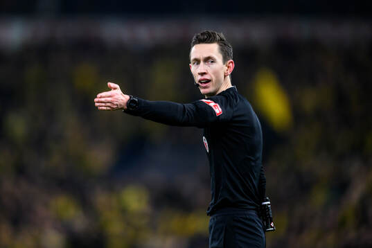 Sivert Øksnes Amland, referee
