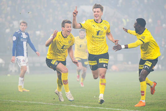 Markus Seehusen Karlsbakk of Lillestrøm celebrates