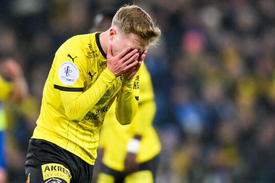 Frederik Elkær of Lillestrøm look dejected