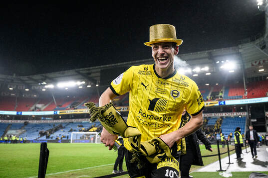 Thomas Lehne Olsen of Lillestrøm celebrates