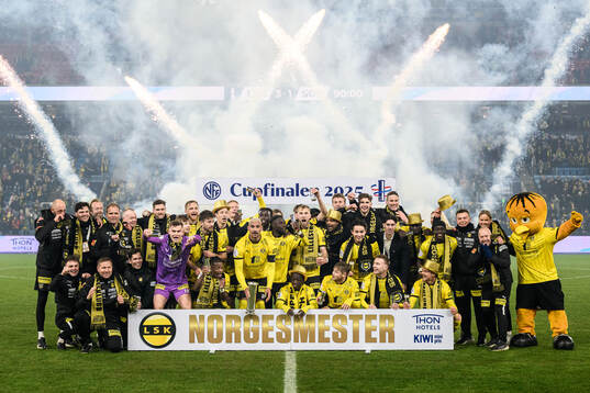Players of Lillestrøm celebrate