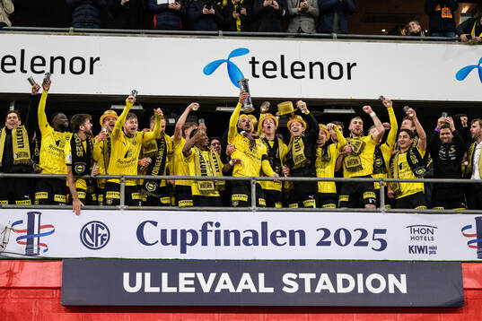 Players of Lillestrøm celebrate