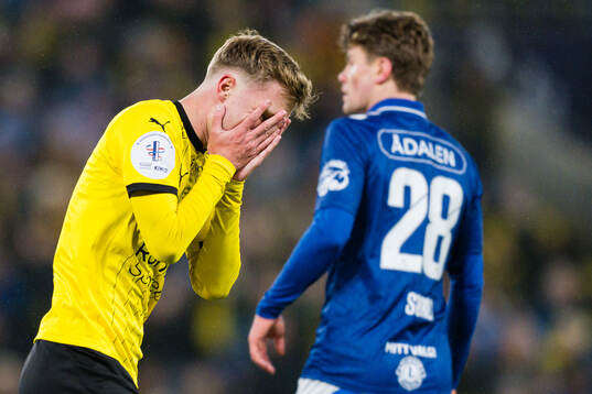 Frederik Elkær of Lillestrøm looks dejected