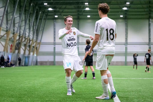 Brommapojkarnas Henry Lindgren och Atle Wahlund jublar