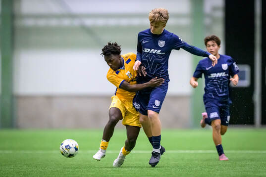 IFK Göteborgs Manassé Diallo och Nordsjällands Lasse