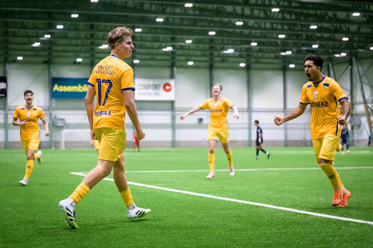 IFK Göteborgs Oliver Månsson och Haydar Sultan jublar