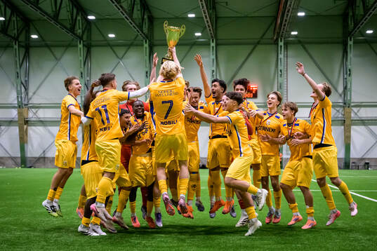 IFK Göteborgs spelare jublar