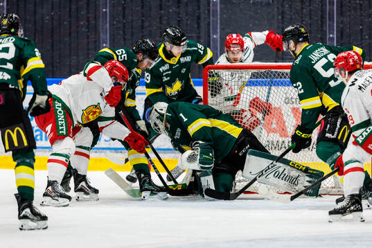 Östersunds målvakt Carl Lidö