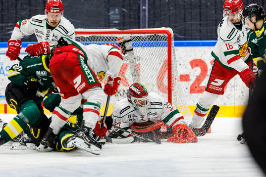 Moras målvakt Tobias Johansen Breivold