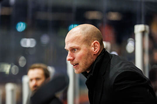 Moras tränare Oscar Dahlgren