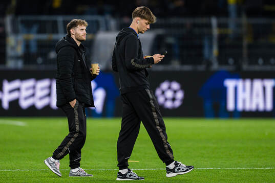 Ole Didrik Blomberg of Bodø/Glimt arrives