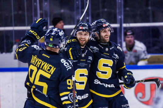 Bläddra bland fler bilder av Ishockey, Hockeyallsvenskan, Södertälje - Östersund