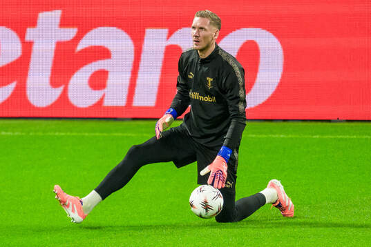 Goalkeeper Robin Olsen