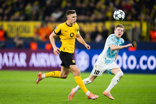 Nico Schlotterbeck  of Borussia Dortmund