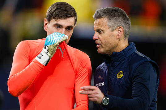 Goalkeeper Nikita Haikin and head coach Kjetil Knutsen of