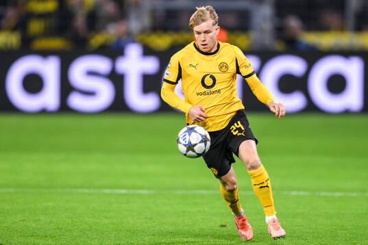 Daniel Svensson of Borussia Dortmund