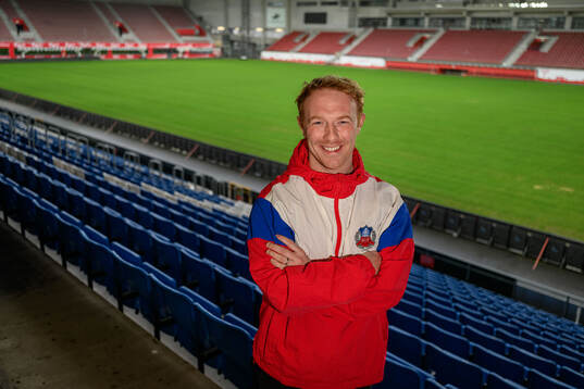 Helsingborgs tränare Stevie Grieve för ett porträtt