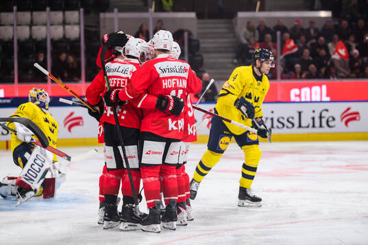 Players of Switzerland celebrate