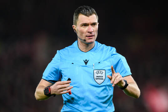 Referee Willy Delajod