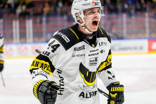 Västerås Oscar Lawner jublar