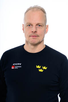 Head coach Magnus Hävelid poses for a portrait