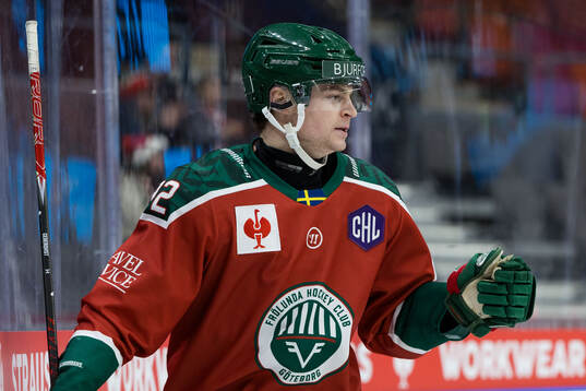Filip Cederqvist of Frölunda celebrates