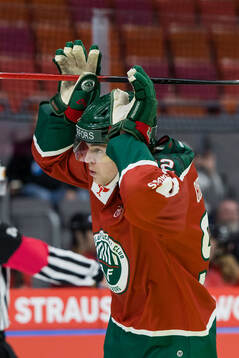 Filip Cederqvist of Frölunda celebrates
