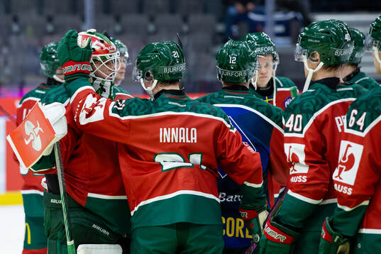 Goaltender Lars Johansson of Frölunda celebrates with team